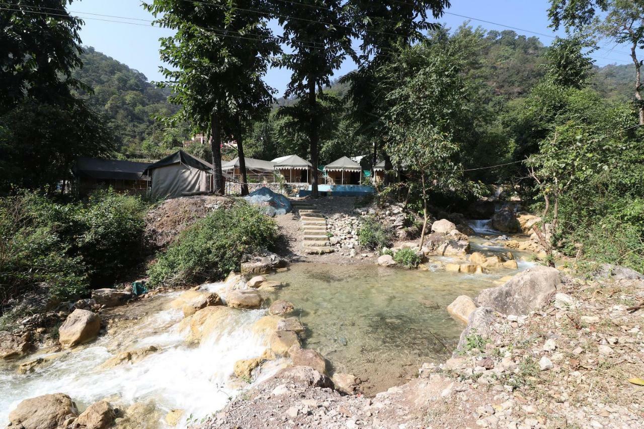 Oyo 23439 Tapovan Heights Camp & Resort Narendra Nagar Exterior photo